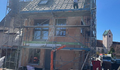 Neubau hochwertige Doppelhaushälfte mit 5 Zimmer, FBH, Einbauküche in ruhiger Lage