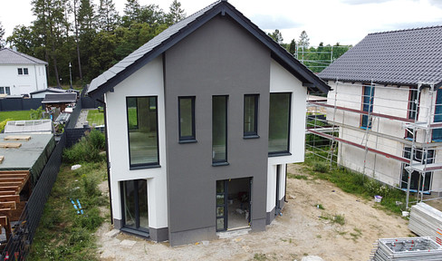 Family dream near Berlin: First occupancy, 122 m², garden & discount!