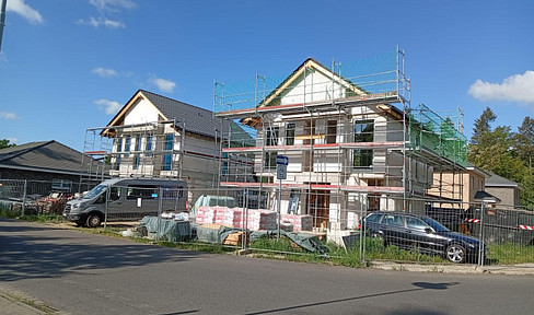Family dream near Berlin: First occupancy, 122 m², garden & discount!