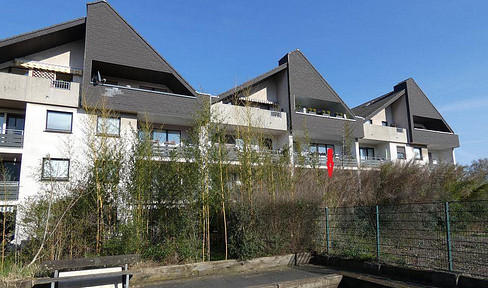 Idyllische Oase im Herzen Krefelds! Großzügige 3-Zimmer-Wohnung mit Sonnenterasse und Tiefgarage!