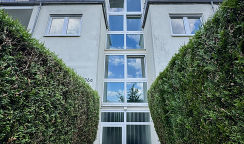 Modern, spacious 3-bedroom apartment with sunny balcony, fitted kitchen & underground parking space near the Rhine
