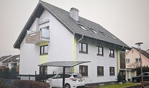 3Zi.-Whg.,Balkon,EBK,Tagesl. Bad,sep. Gäste-WC,2x Garagen,Kellerabteil