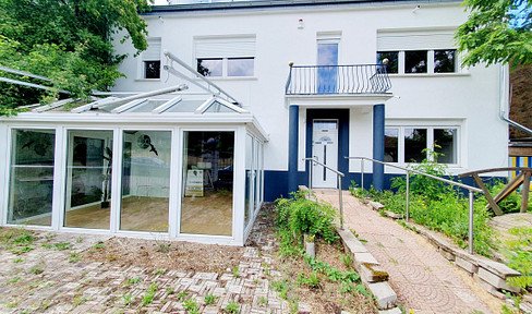 Einfamilienhaus in Saarlouis-Lisdorf / Mehrgenerationenhaus oder Haus mit Büroetage
