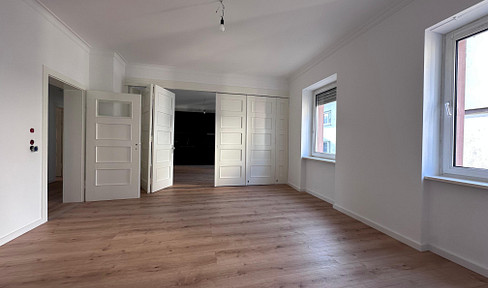 Stylishly renovated old apartment in Herrngarten Darmstadt