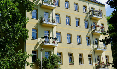 1-room apartment in top location, spacious, beautiful, private sale