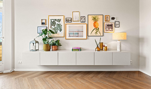 Neighborhood friends watch out! Commission-free 2-Z. ETW in top location Wedding/Mitte with EBK & new heating