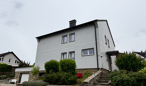 Interessantes Ein bis Zweifamilien- oder Mehrgenerationenhaus