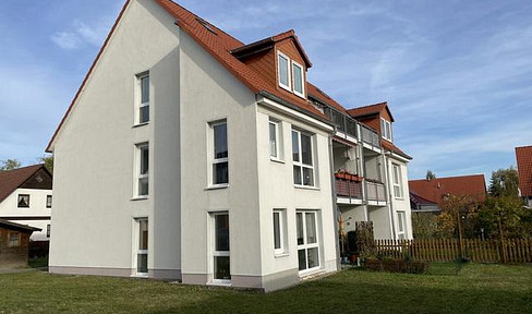 Helle 2 Zimmer Erdgeschosswohnung mit Terrasse