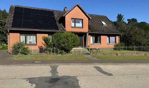 Traum vom Landleben: Großes Haus mit Garten, Stall & Scheune in Elbnähe