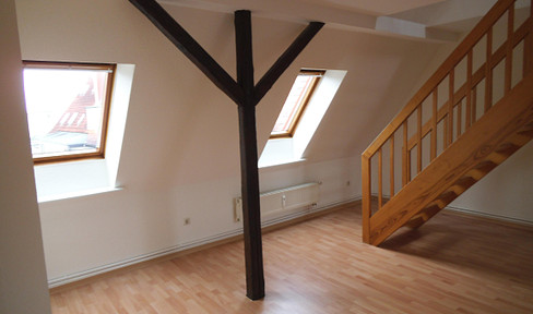 Tasteful 2-room maisonette attic apartment for rent.