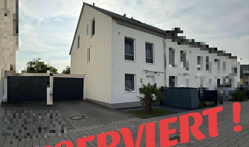 End terraced house with garage and parking space (Kfw efficiency house 55)(Reserved)
