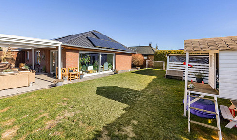 Family paradise in the countryside: modern bungalow on the outskirts of Rostock