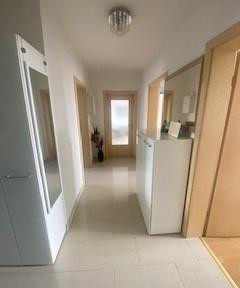 Sunny 4-room apartment with south-facing balcony in a central location