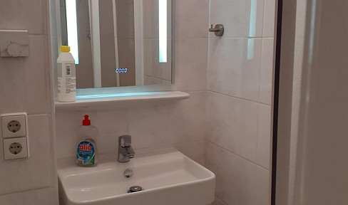 Kl. Büro, Toilette, WB, Dusche, Minküche, FB-Heizung, kpl.san.,(Ideal f.Handwerker/Vertreter )