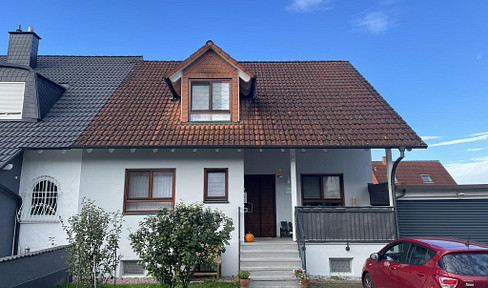 Doppelhaushälfte mit Garten – ruhig gelegen in Obernau