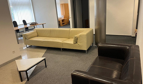 Spacious, bright apartment with a variety of uses in Kröv on 214 m²