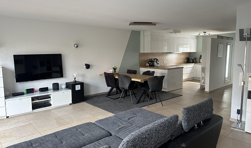 Modern, energy-saving mid-terrace house with upscale furnishings in Mainaschaff