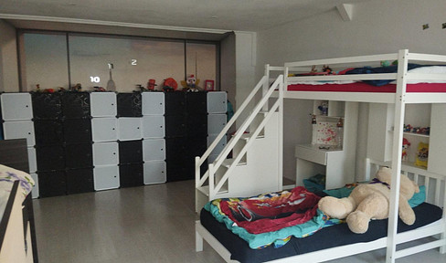 XXL apartment for rent in a well-connected location close to the city center of Krefeld