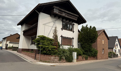 Großes gemütliches Wohnhaus bei Neustadt/Weinstr