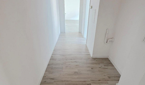 Frisch modernisierte 2-Zimmer-Wohnung – sofort bezugsfrei