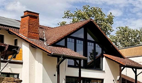 Family idyll with large garden and views of the countryside