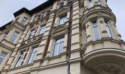Furnished 4-Room Apartment with Historic Charm – Representative Living in Magdeburg
