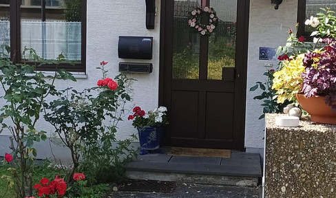 Family-friendly mid-terrace house