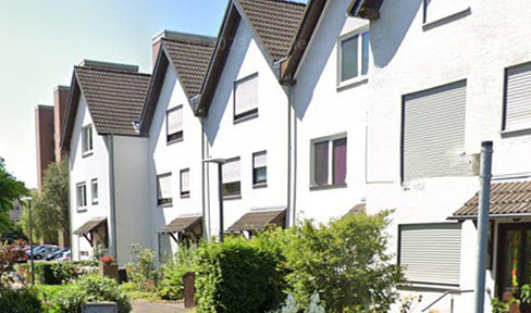 Family-friendly mid-terrace house