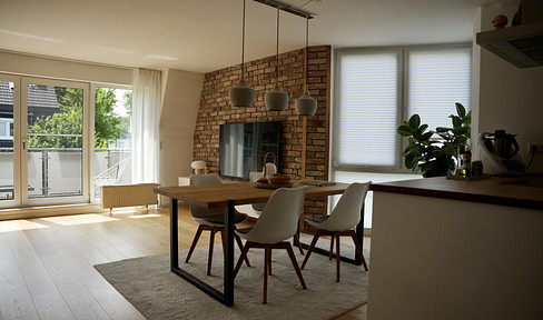 High-quality maisonette apartment in prime location in Refrath