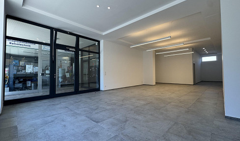 Modern store in the center of Langenfeld