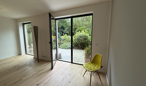 Furnished one-room apartment in an exclusive residential area on the Rhine in Wittlaer