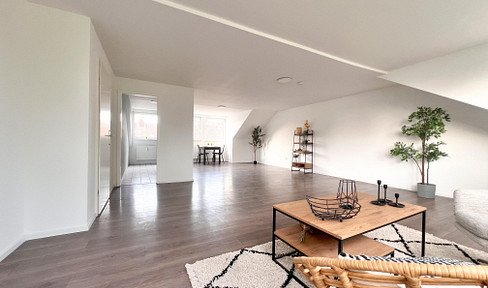 Freie moderne 3-ZKB-Wohnung mit großzügigem Wohn-/Essbereich im 2.OG und Stellplatz
