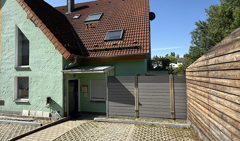Eigentumswohnung 3 Zimmer 99qm mit zusätzlich 41qm Wohnbereich