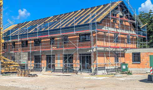 New build KFW 40 corner terraced house with expansion reserve
