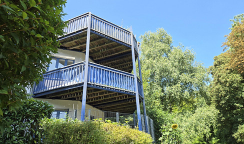 Aachen Mitte, helle 3Zimmerwohnung mit großem Balkon zum Westpark und Tiefgarage