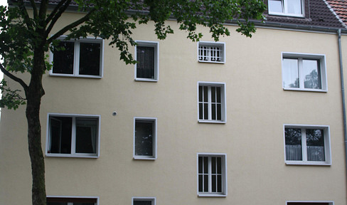 RE-OST: GEMÜTLICHE WOHNUNG IM MFH, ERSTBEZUG NACH KOMPLETTRENOVIERUNG