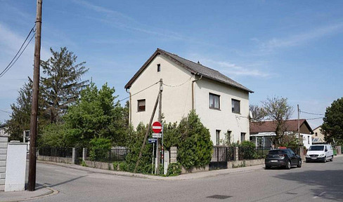 Renovierungsbedürftig Einfamilienhaus auf Eigengrund