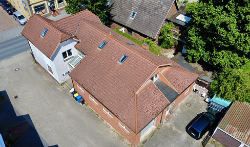 Property with old stock & new construction potential in Henstedt-Ulzburg