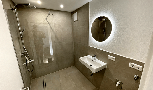 High-quality renovated 3.5-room apartment - energy-efficient & ready to move into!