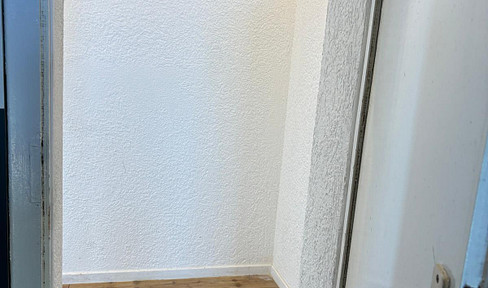 HU-Nord Modernisierte 2Zi-Altbauwohnung