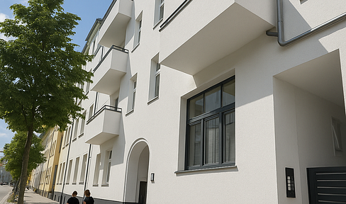 First occupancy after renovation! Beautiful old building with balcony