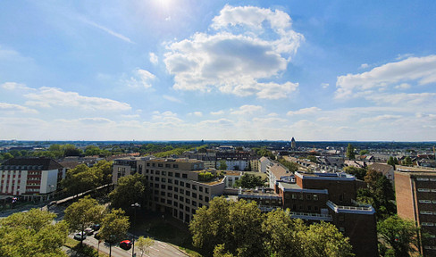 Möblierte 2-Zimmer-Wohnung im 10. OG mit Traumaussicht – Uni-Center Köln