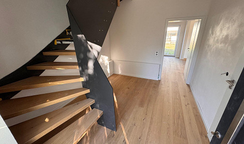 Semi-detached house with garden in Neuenrade-Küntrop