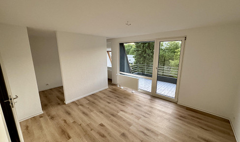 ERSTBEZUG AM UELLENDAHL: 2 ZIMMER WOHNUNG BALKON WHG