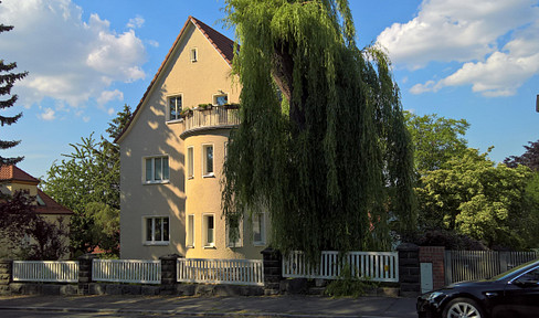 !Luxury! Fully furnished living 3/4 room approx. 115 sqm - loft, air conditioning, EBK, shower, bathtub, fireplace, garden