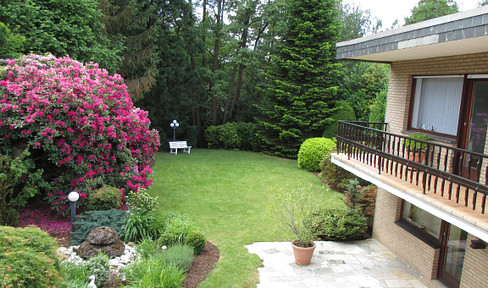 Charming space miracle with potential - central and in the countryside at the same time