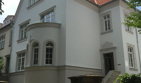 Prestigious residential building with 3 residential units in the Bult