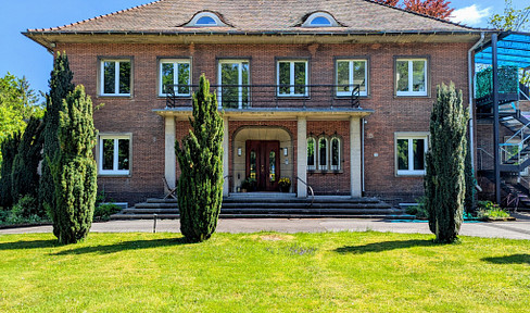 Luxurious living with an idyllic garden - 220 m² of living comfort in a historic villa