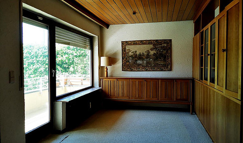 Charming 4.5-room apartment with balcony, cellar and parking space