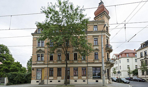 Helle 2 Raum-Wohnung mit Balkon, Abstellraum und Gartennutzung